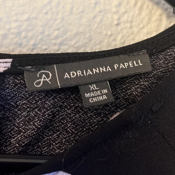 Adorable Adrianna Papell Polkadot top XL - Picture 4 of 5